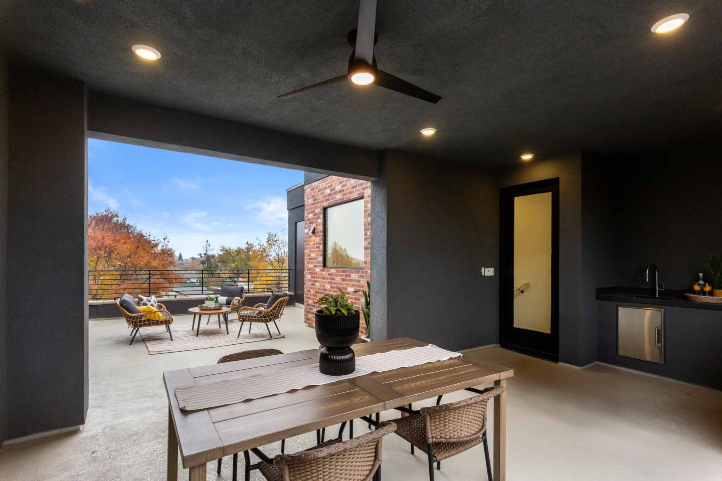 The Belvedere Old Roseville - Sierra Plan Rooftop Deck