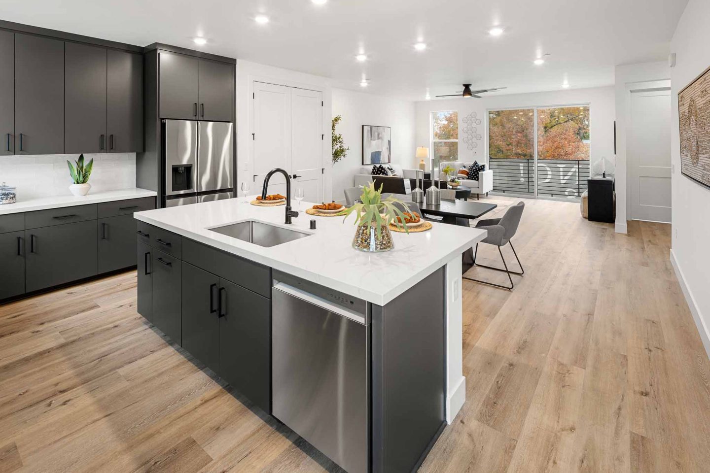 Belvedere - Lot 15- WEB-20 The Belvedere Old Roseville - Sierra Plan Interior - Dark